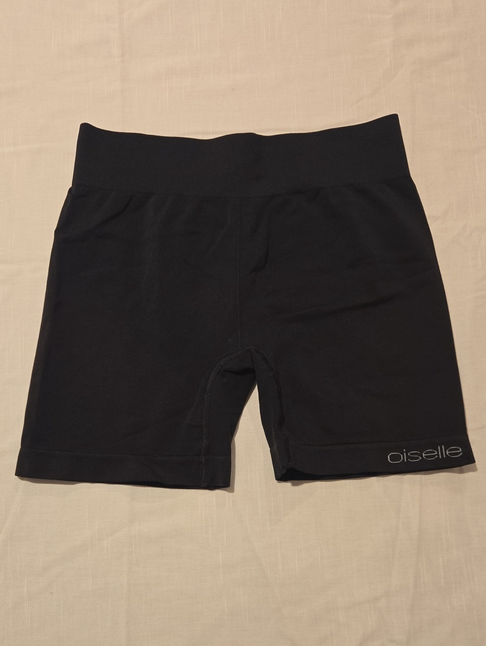 oiselle Black Flyte Shorts